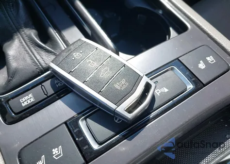 2017 Genesis G80 3.8 z USA, uszkodzony, nr VIN KMHGN4JE5HU192243